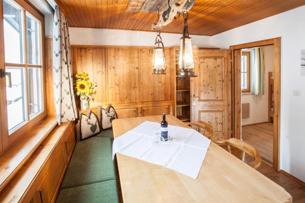 Chalet Appartement Alpenherz Saalbach-Hinterglemm Room photo