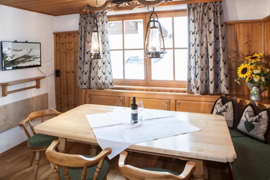 Chalet Appartement Alpenherz Saalbach-Hinterglemm Room photo