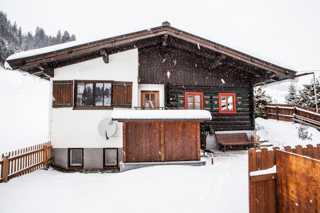 Chalet Appartement Alpenherz Saalbach-Hinterglemm Room photo